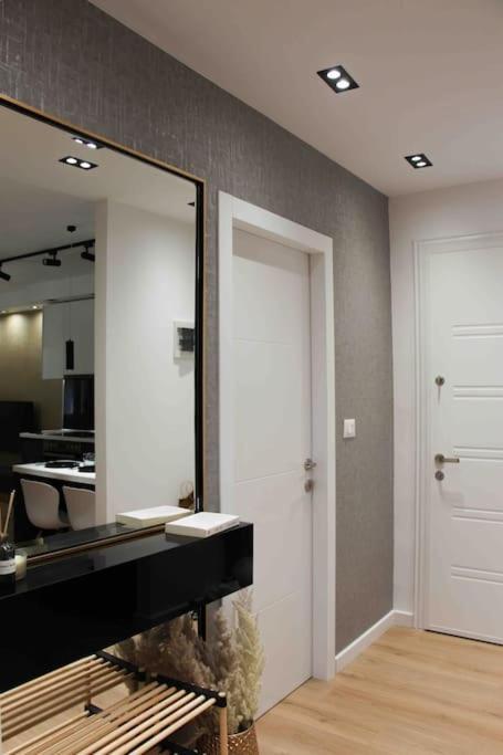 Center Thebeeapartment, Myslym Shyri Apartamento